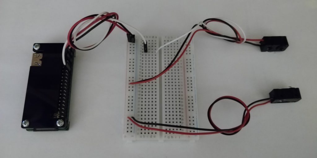Zdjęcia przykładowego połączenia czujnika przerwania wiązki do Raspberry Pi