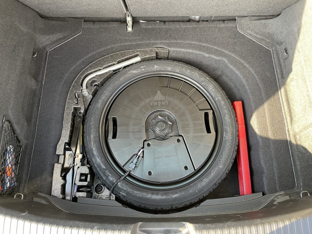 Wygłuszenie bagażnika - Seat Leon 3 (5F, Hatchback) 10